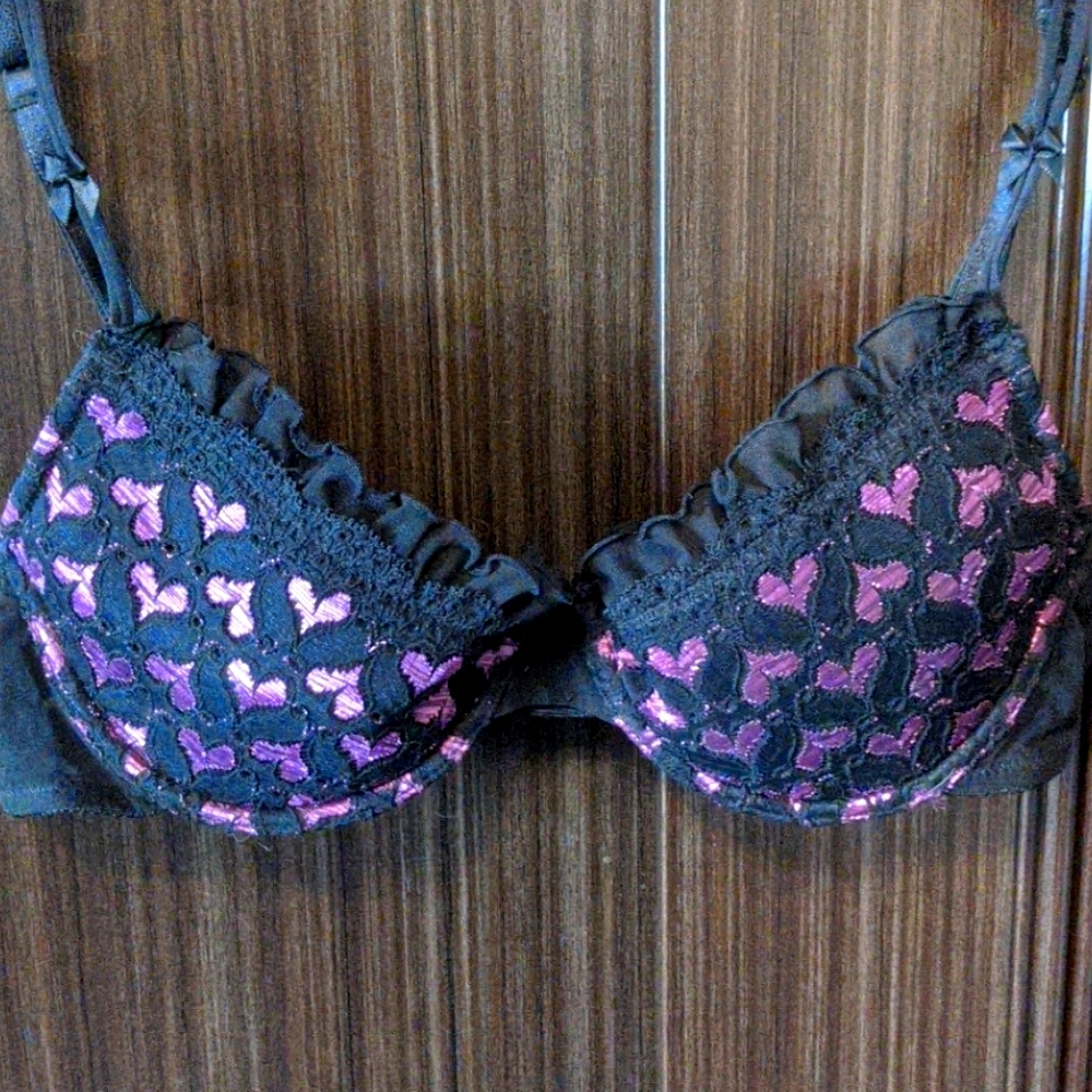Victoria's Secret shiny heart pattern bra